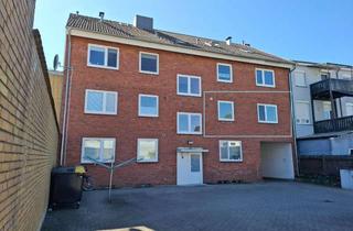 Wohnung kaufen in 24837 Schleswig, Attraktive Wohnung im 1. Obergeschoss in zentraler Lage von Schleswig