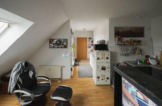 Wohnung kaufen in 04435 Schkeuditz, Kapitalanlage in Schkeuditz: Vermietete 2-Zimmer-Wohnung mit Loggia und 2 Stellplätzen