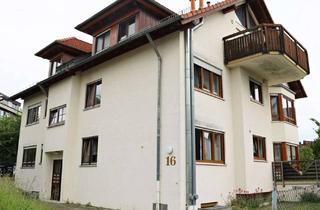 Wohnung kaufen in 71144 Steinenbronn, 2-Zimmer Dachgeschosswohnung im 5 Parteienhaus