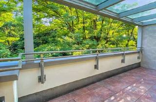 Wohnung kaufen in 81673 Berg am Laim, Wertbeständig investieren, Nießbrauch-Dachterrassenwohnung mit Südlage in München-Berg am Laim