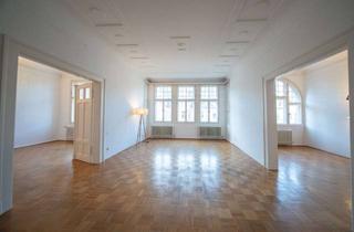 Wohnung kaufen in Rieterstraße, 90419 Nürnberg, Wohnen mit Geschichte im Herzen von St. Johannis – 189 m² mit Balkon in einem einzigartigen Altbau