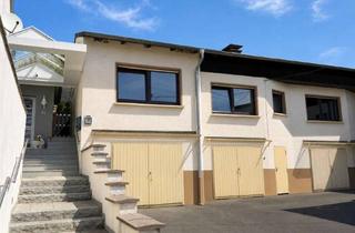Wohnung kaufen in 53773 Hennef, MANNELLA *Wohnen wie im kleinen Häuschen* und großer privater Terrasse in Lauthausen