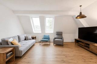 Wohnung kaufen in 12109 Mariendorf, Großzügige Dachgeschosswohnung mit großer Terrasse, Parkett und Stellplatz