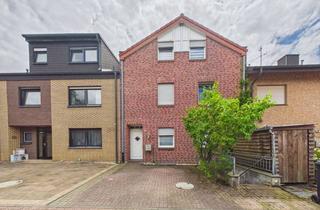Wohnung kaufen in 46397 Bocholt, Lichtdurchflutetes Wohnen mit Charme: Gepflegte 3-Zimmer-Dachgeschosswohnung mit Balkon