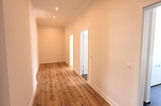 Wohnung kaufen in 22765 Ottensen, Ottensen - Neu sanierte 3-Zimmer Altbauwohnung mit Süd-Balkon