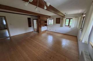Wohnung mieten in 84546 Egglkofen, Wohnen im historischen Bauernhaus: 2-Zimmer-Wohnung in Egglkofen zu vermieten