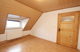 Wohnung mieten in Ihringshäuser Straße 93, 34125 Fasanenhof, Gemütliche 2-3 ZKB Dachgeschosswohnung mit Fernblick nähe Klinikum