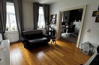 Wohnung mieten in Mährstraße 11, 58239 Schwerte, Charmante 4-Zimmer-Altbauwohnung in zentraler Lage von Schwerte mit großem Balkon