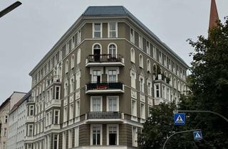 Wohnung mieten in Lübecker Straße 22a, 10559 Tiergarten, Erstbezug nach Komplettsanierung! Tolle 2-Zi.-Altbauwohnung, Stuck, Dielen, Flügeltüren, sonnig!