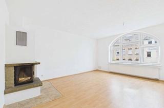 Wohnung mieten in Reumtengrüner Straße 28, 08209 Auerbach, 5-Raum-Wohnung mit Gartennutzung, Kamin & Fußbodenheizung in Auerbach
