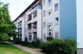 Wohnung mieten in Johannes-R.-Becher-Straße 24, 02977 Hoyerswerda, Schöne 3-Raumwohnung mit Dusche und Balkon im WK III