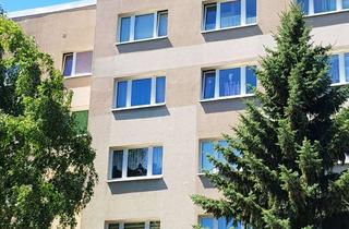 Wohnung mieten in Platanenstraße, 04600 Altenburg, Gemütliche 3-Raum-Wohnung mit Balkon im 1.OG in Altenburg