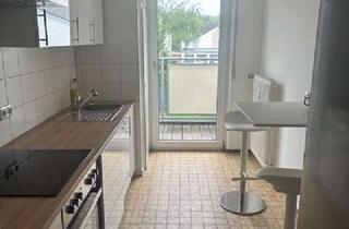 Wohnung mieten in Auf Dem Heidenberg 19, 50735 Niehl, WG-geeignete, möblierte 2-Zimmerwohnung in ruhiger Lage von Niehl