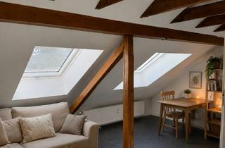 Wohnung mieten in Möhelnring 11, 47906 Kempen, Charmante Dachgeschosswohnung mit Balkon und Einbauküche in zentraler Lage von Kempen