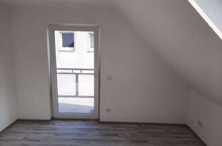 Wohnung mieten in Nedderstr. Xx, 42549 Velbert, Toplage: 3-Zimmer-DG (2.OG) mit Balkon (saniert)