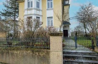 Wohnung mieten in Erich-Honstein-Straße 14, 99817 Eisenach, charmante 2,5- Raum Wohnung mit Terrasse im Villenviertel