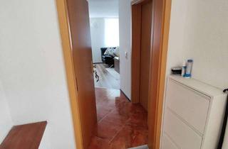 Wohnung mieten in Neuestr. 26, 72574 Bad Urach, Wohnen mit Charakter: 3-Zimmer-Dachgeschosswohnung in Bad Urach