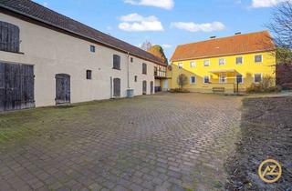Haus kaufen in 39164 Dreileben, „Solides Wohnhaus mit großem Grundstück, Garagen und vielseitiger Nutzung“