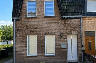 Haus kaufen in 47608 Geldern, ::::GUT GEBRAUCHT UND NOCH ZU HABEN... REIHENENDHAUS IN GUTER LAGE VON GELDERN:::