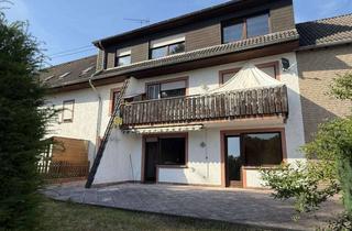 Haus kaufen in 54570 Weidenbach, Renditeobjekt auf dem Land - Dreifamilienhaus mit kleinem Grundstück