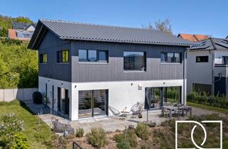 Einfamilienhaus kaufen in 96135 Stegaurach, Baujahr 2022! Luxuriöses und energieeffizientes Einfamilienhaus mit traumhafter Aussicht