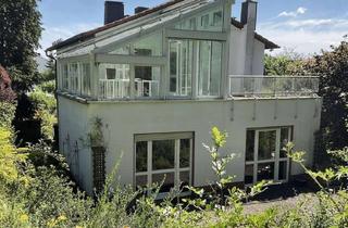Einfamilienhaus kaufen in 35041 Marburg, Stilvolles Einfamilienhaus am Waldrand mit Wintergarten und Terrassen!