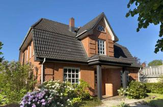 Haus kaufen in 23812 Wahlstedt, Herrschaftliches Ein / Zweifamilienhaus mit Landadel-Charme
