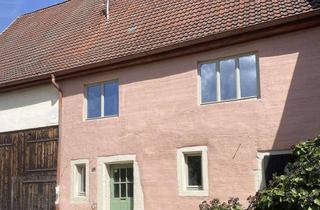 Haus kaufen in 72108 Rottenburg, Modernisiertes Haus mit Wärmepumpe für 290.000 bei Herrenberg/ Tübingen