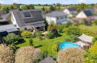 Einfamilienhaus kaufen in 09221 Neukirchen, modernes Einfamilienhaus in Neukirchen mit Pool & Sauna