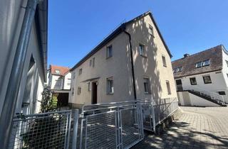 Haus kaufen in 70435 Zuffenhausen, Ruhig und sonnig, renovierungsbedürftig- Toller gr. Garten + 56 qm ausbaubares DG! + ZUSATZGEBÄUDE