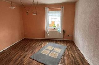 Doppelhaushälfte kaufen in 04910 Elsterwerda, Modernisierte Doppelhaushälfte mit 960 m² Grundstück, Doppelgarage und großem Garten