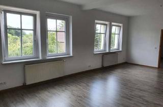 Mehrfamilienhaus kaufen in 06905 Bad Schmiedeberg, Dreifamilienhaus als solide Kapitalanlage mit laufenden Mieteinnahmen