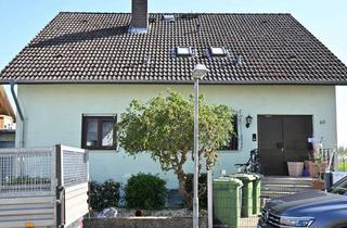 Haus kaufen in 68642 Bürstadt, Zweifamilienhaus mit Garten an Feldrandlage