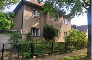 Mehrfamilienhaus kaufen in 12683 Biesdorf, Mehrfamilienhaus in Biesdorf-Süd von 1939