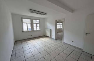 Büro zu mieten in 61250 Usingen, In attraktiver Kernstattlage „Büro oder Therapierräume“