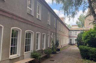 Gewerbeimmobilie mieten in Schwedenstraße 15a, 13357 Wedding, Zentral, hell, charmant – Gewerbeeinheit in schöner Remise zu vermieten!