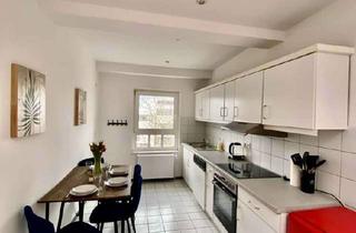 Immobilie mieten in Proskauer Straße 33, 10247 Friedrichshain, Priska - charmantes Apartment im Dachgeschoss in Friedrichshain