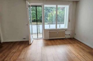 Immobilie mieten in Machnowerstraße 70, 14165 Zehlendorf, Helle 1-Zimmer-Wohnung mit großem Sonnenbalkon – ab sofort verfügbar (5 Jahre befristet)