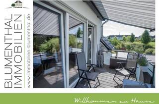 Wohnung kaufen in 33611 Schildesche, Neuwertige Maisonettewohnung mit Sonnenbalkon, Blick ins Grüne und energieeffizienter Ausstattung