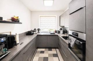 Wohnung kaufen in 86462 Langweid, Modernisierte 3-Zimmer Wohnung mit Balkon in ruhiger Lage von Stettenhofen