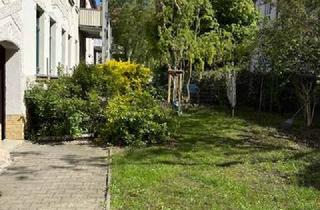 Wohnung kaufen in 04275 Südvorstadt, Bestlage Südvorstadt Erstbezug nach Sanierung 50 qm Fläche ruhiges Apartment im Gartenhaus mit EBK
