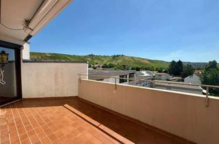 Wohnung kaufen in 71384 Weinstadt, Provisionsfrei: Renovierte 2,5-Zimmer-Wohnung mit Weinbergblick und großem Balkon!
