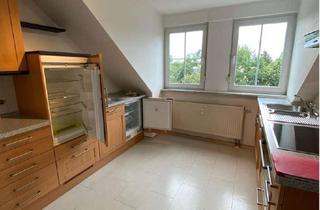 Wohnung mieten in Bahnhofstraße, 90552 Röthenbach, Helle 2-Zimmer-Dachgeschosswohnung mit Balkon und Stellplatz in zentraler Lage von Röthenbach