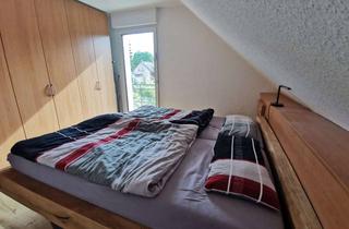 Wohnung mieten in Kempenweg 40, 40699 Erkrath, Dachgeschosswohnung mit großer Garage und Außenstellplatz