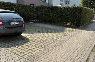 Garagen mieten in Burgerstr., 79199 Kirchzarten, Außenstellplatz für Auto in zentraler Lage von Kirchzarten