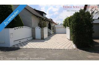 Haus kaufen in 90556 Seukendorf, Exklusives Zweifamilienhaus mit 3 Einheiten, Erdwärmepumpe Wellnessbereich in ruhiger Lage