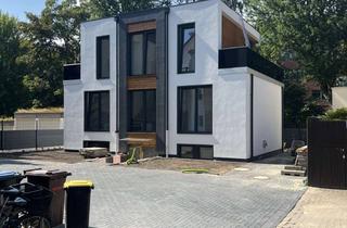 Einfamilienhaus kaufen in 30519 Döhren, Stadtnah. Privat. Außergewöhnlich. Exklusives Einfamilienhaus in Hannover-Döhren