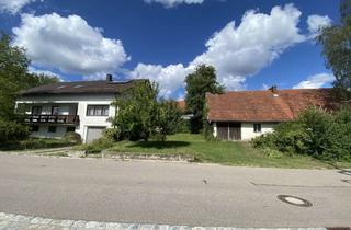Bauernhaus kaufen in 93464 Tiefenbach, Schönes Zweifamilienwohnhaus, mit Garten und Garage, im Duo mit Bauernhaus.