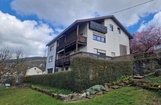 Mehrfamilienhaus kaufen in 97953 Königheim, Mehrfamilienhaus mit drei Wohneinheiten, großem Grundstück und vielseitigen Nutzungsmöglichkeiten