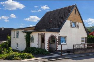 Haus kaufen in Friedensstraße 33, 96515 Sonneberg, Familienfreundliches Haus mit Anbau, großem Garten, Garage und Quelle-/Teichbereich in Sonneberg